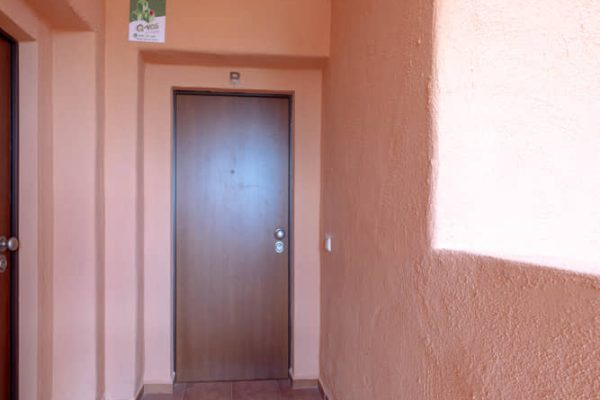 apartamento turistico los alcazares entrada